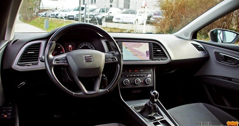 Seat Leon cena 49000 przebieg: 187000, rok produkcji 2017 z Gdynia małe 781